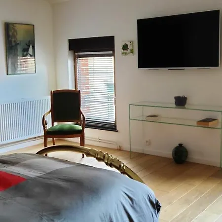 Maison Confortable A Avec Jardin Prive Et Parking Holiday home *